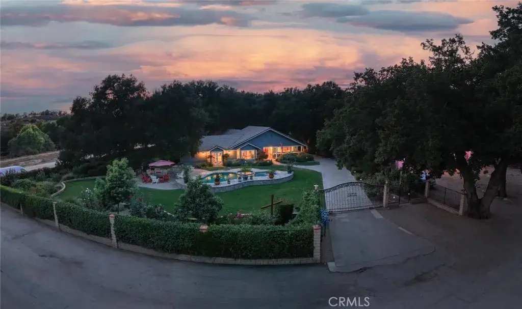 24713 Choke Cherry Lane, Newhall, CA 91321 - Image #1