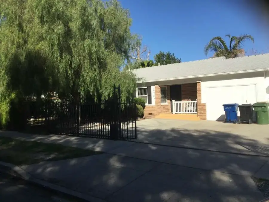 20957 Community, Canoga Park, CA 91304 - #2