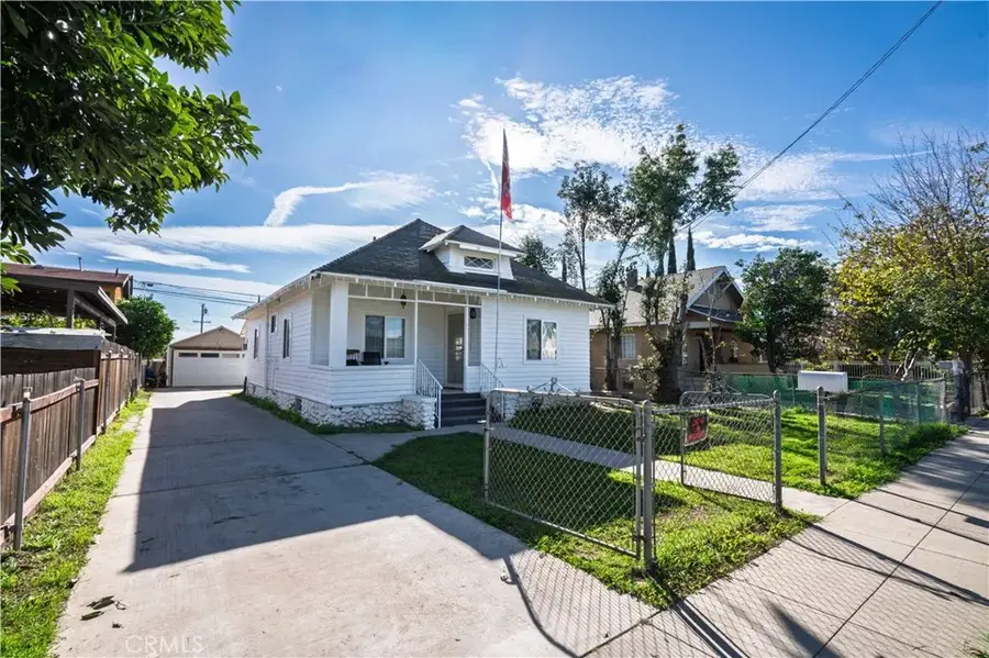 730 W 9th, Pomona, CA 91766 - #2