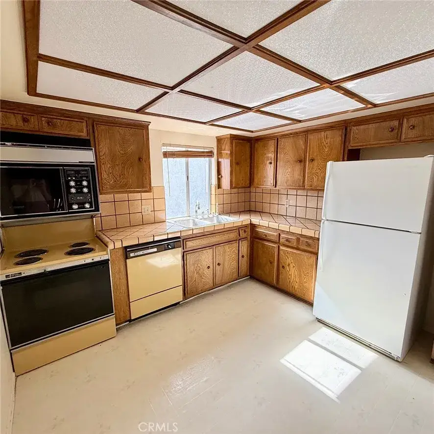 8936 Willis Avenue #9, Panorama City, CA 91402 - Image #3