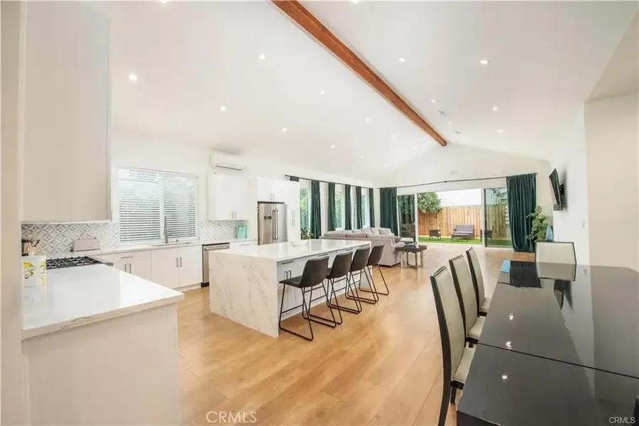 5907 Encino Avenue, Encino, CA 91316 - Image #3