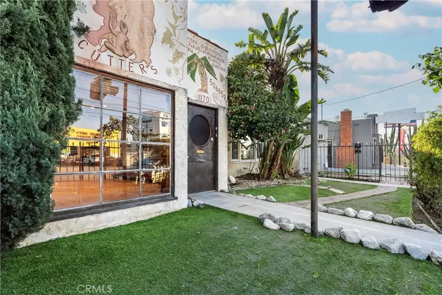 11170 Burbank, North Hollywood, CA 91601 - Image #3