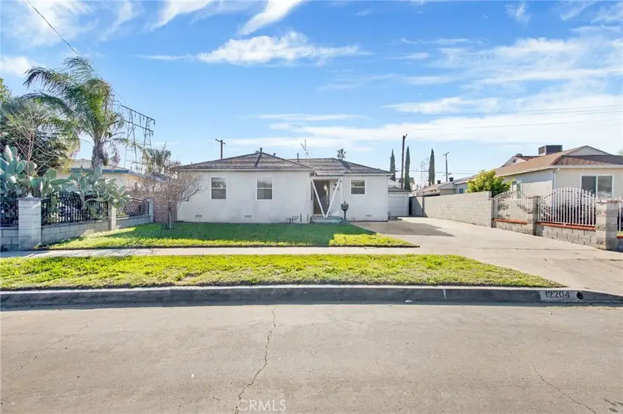 12204 Wixom Street, North Hollywood, CA 91605 - Image #2
