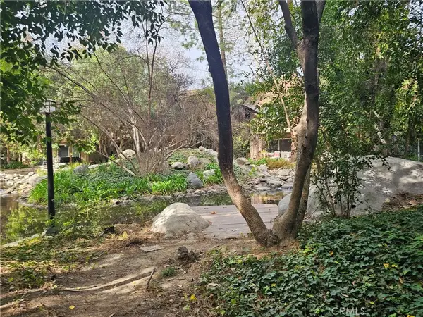 7150 Carlson Circle #65, Canoga Park, CA 91303