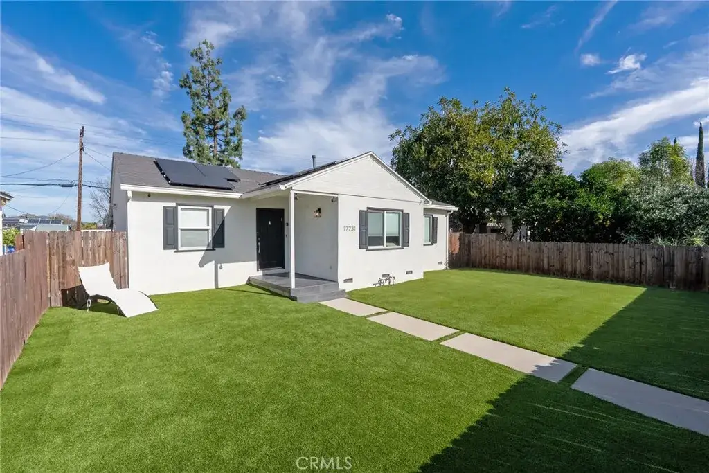17731 Burbank Boulevard, Encino, CA 91316 - Image #1