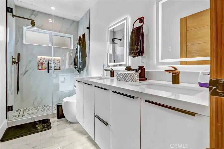 6900 Corbin Avenue, Reseda, CA 91335 - Image #3