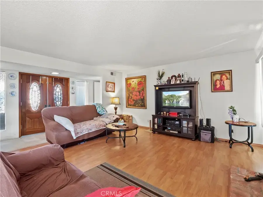 556 Callet, Palmdale, CA 93551 - Image #3