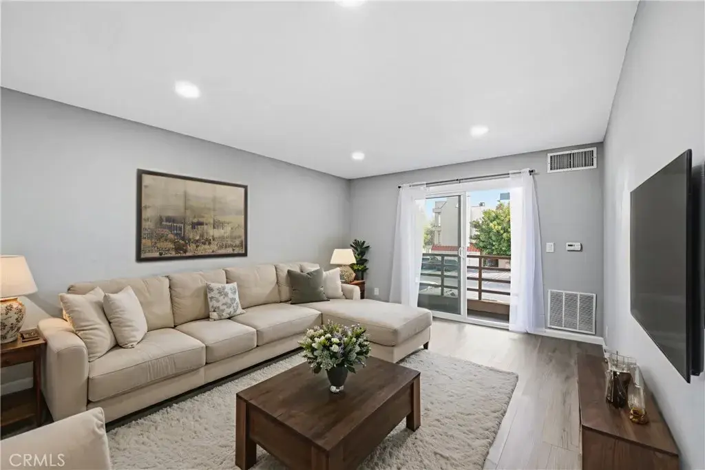 6815 Remmet #215, Canoga Park, CA 91303 - Image #1