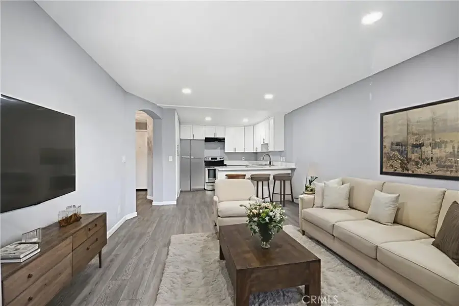 6815 Remmet #215, Canoga Park, CA 91303 - Image #3