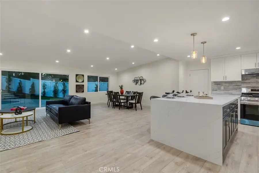 5115 Rigoletto Street, Woodland Hills, CA 91364 - Image #3