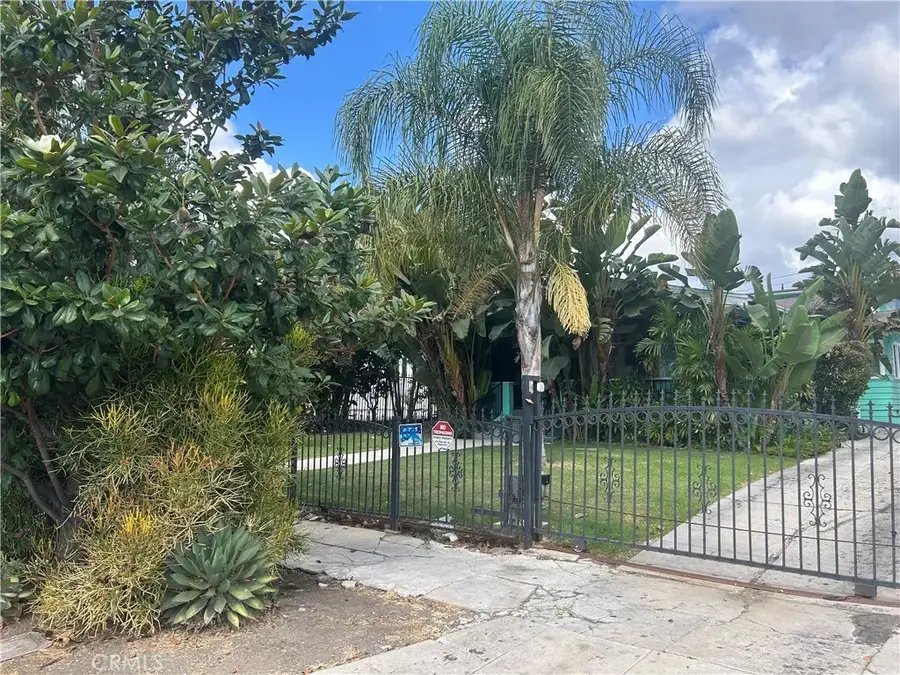 4727 Oakwood Avenue, Los Angeles, CA 90004 - #3