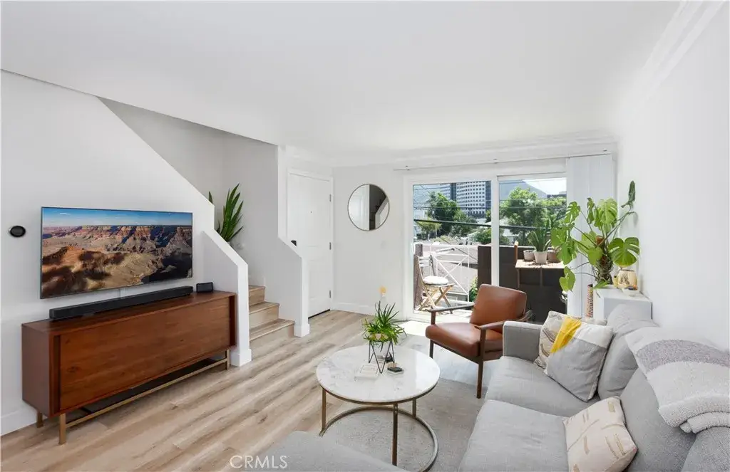 355 N Maple Street #203, Burbank, CA 91505 - Image #1