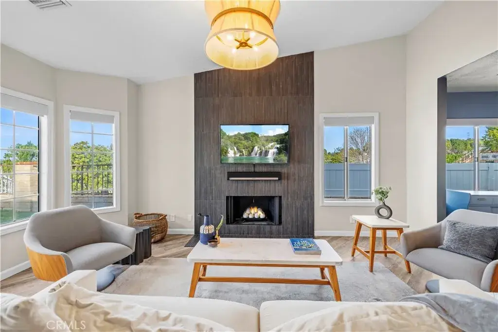 22553 Pearson Court, Saugus, CA 91350 - Image #1