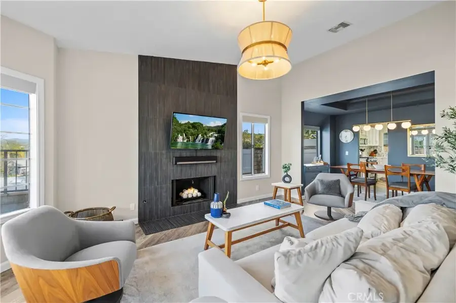 22553 Pearson Court, Saugus, CA 91350 - Image #2