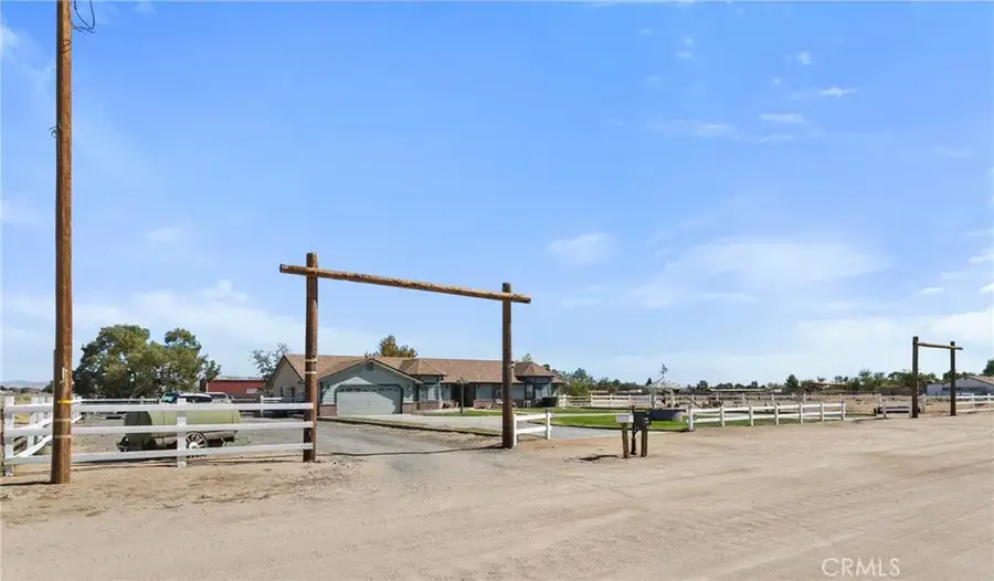 8727 W Avenue E12, Lancaster, CA 93536 - #2