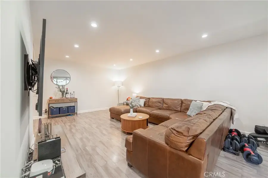 4637 Willis #110, Sherman Oaks, CA 91403 - Image #3