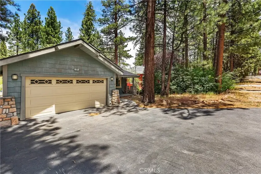 329 E Sherwood Boulevard, Big Bear City, CA 92314 - #2