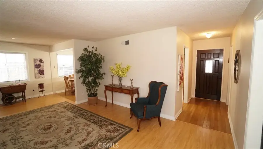 16519 Minnehaha, Granada Hills, CA 91344 - #2