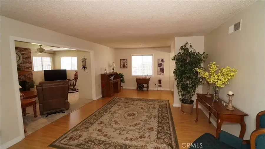 16519 Minnehaha, Granada Hills, CA 91344 - #3
