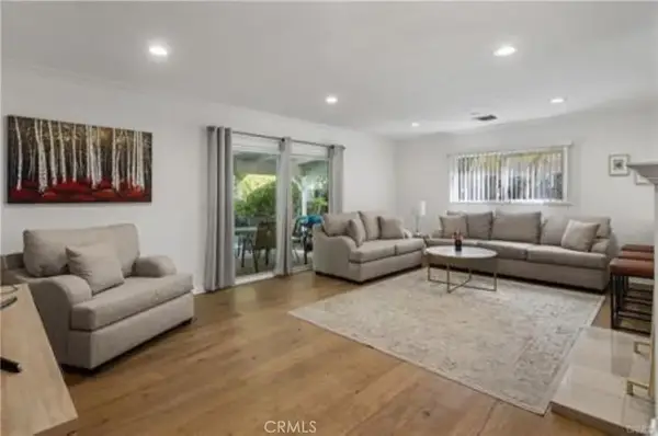 22335 Kittridge Street, Woodland Hills, CA 91303