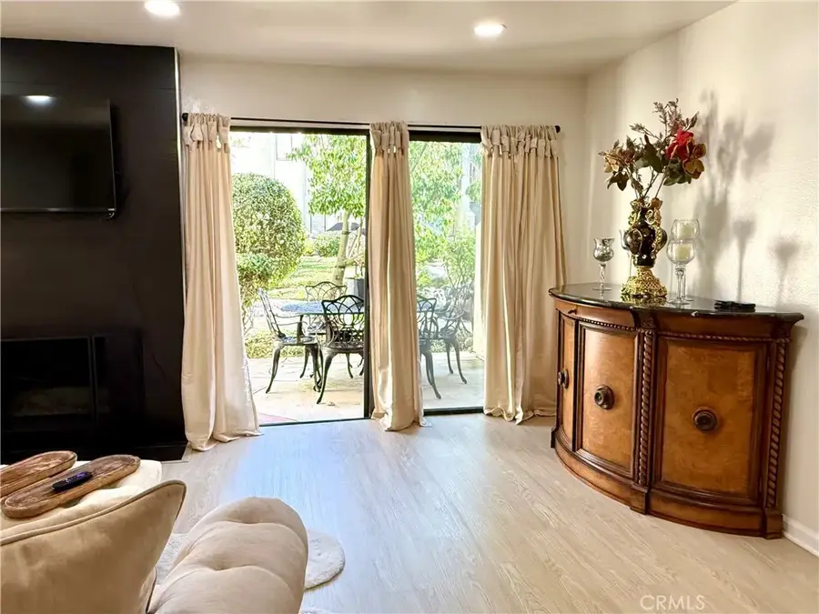 5720 Owensmouth #152, Woodland Hills, CA 91367 - Image #3
