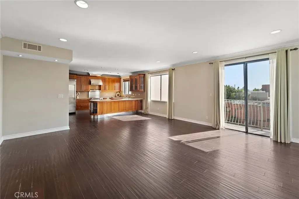 152 S Oakhurst Drive #304, Beverly Hills, CA 90212 - #1