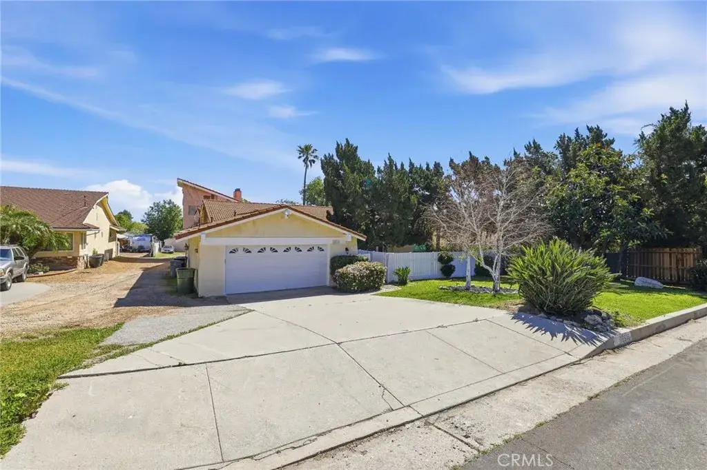10516 Independence Avenue, Chatsworth, CA 91311 - #1
