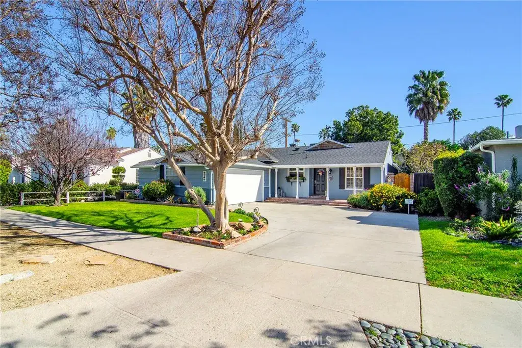 5348 Veloz Avenue, Tarzana, CA 91356 - #1
