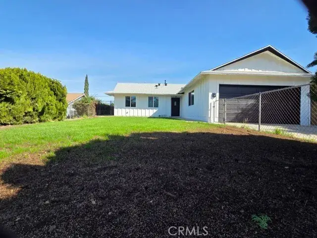 11010 Borden, Pacoima, CA 91331 - Image #3