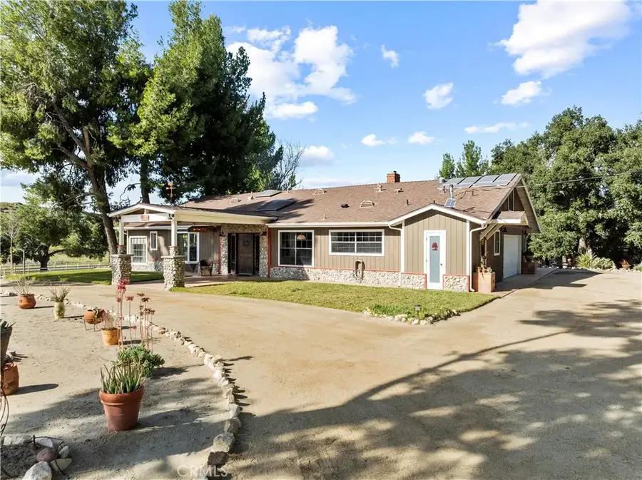 28316 Oak Spring Canyon, Canyon Country, CA 91387 - #2