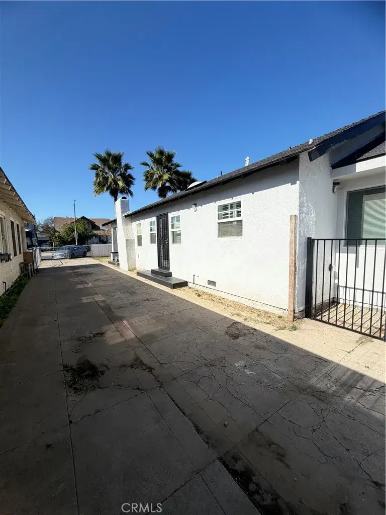 6616 Denver, Los Angeles, CA 90044 - Image #1