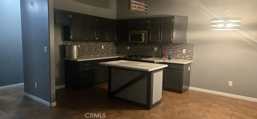 603 Calle Del Sol, Bakersfield, CA 93307 - Image #3