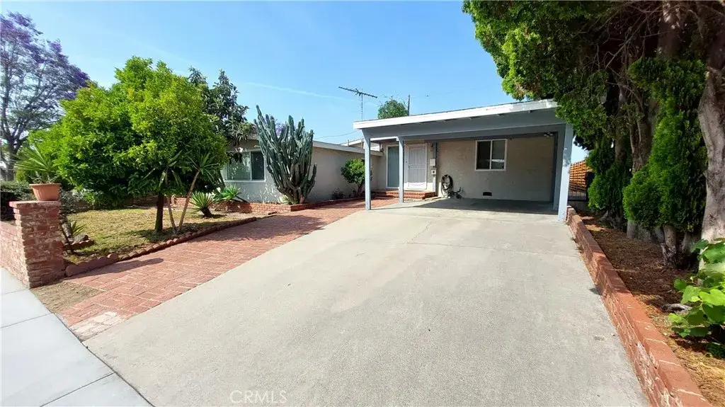 8649 Cantaloupe Avenue, Panorama City, CA 91402 - #1