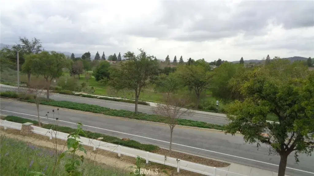 9516 Ca-118, Simi Valley, CA 93063 - #1
