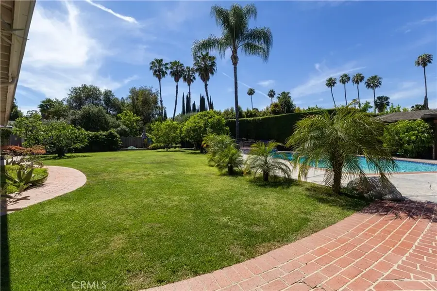 5329 Mecca Avenue, Tarzana, CA 91356 - #2