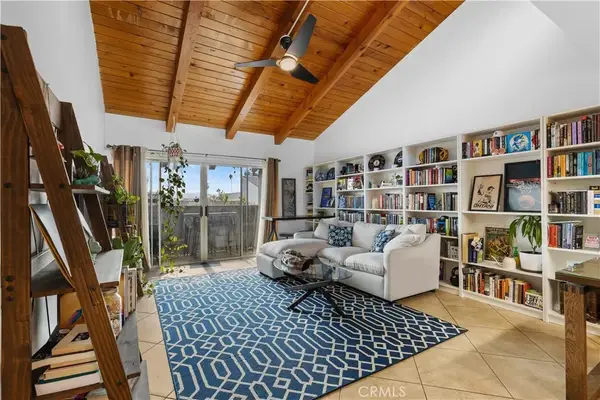 20134 Leadwell Street #332, Winnetka, CA 91306