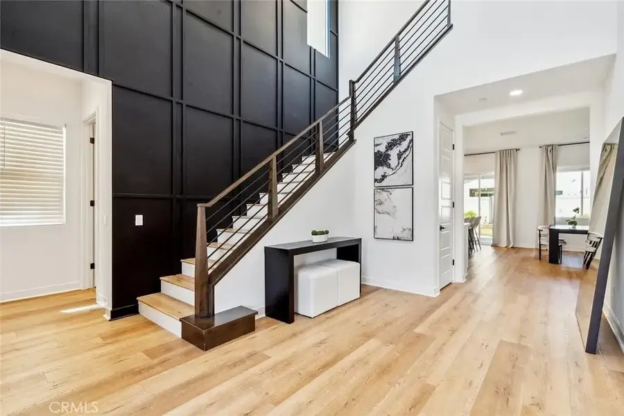 17715 Hillside, Saugus, CA 91350 - Image #2