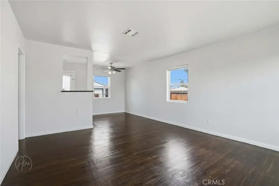 305 Jones Street, Bakersfield, CA 93309 - #2