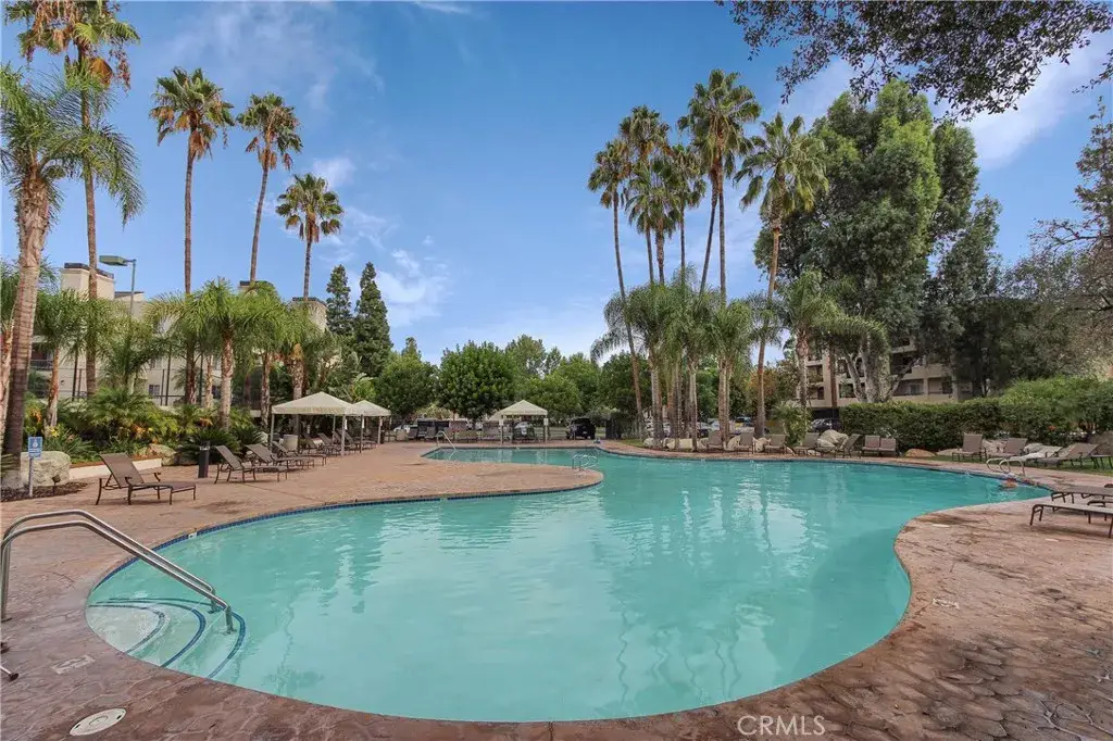 5535 Canoga Avenue #207, Woodland Hills, CA 91367 - Image #1