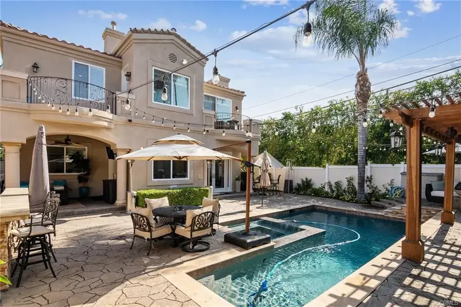 15102 Greenleaf Street, Sherman Oaks, CA 91403 - Image #3