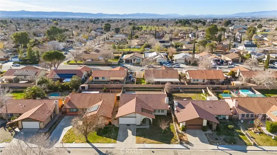 44633 Calston, Lancaster, CA 93535 - #2