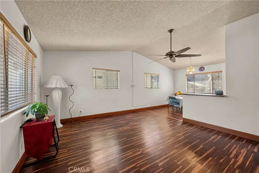 30602 San Martinez, Val Verde, CA 91384 - #2