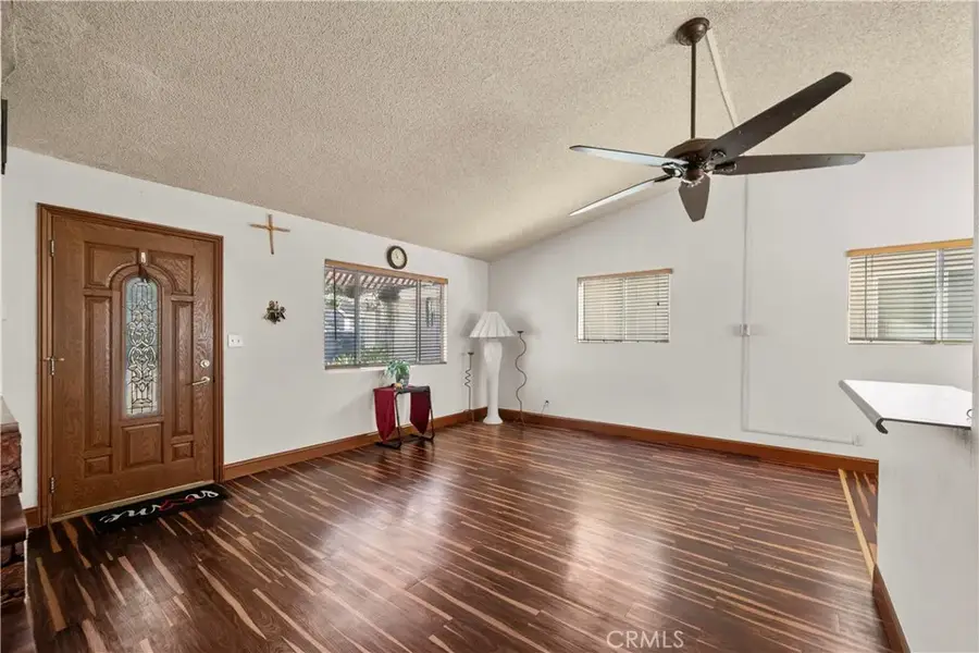 30602 San Martinez, Val Verde, CA 91384 - #3