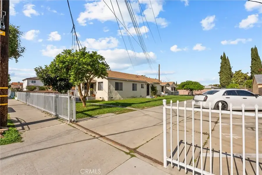 4123 Clara, Cudahy, CA 90201 - #3