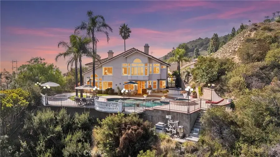 1934 Erin Way, Glendale, CA 91206 - #3