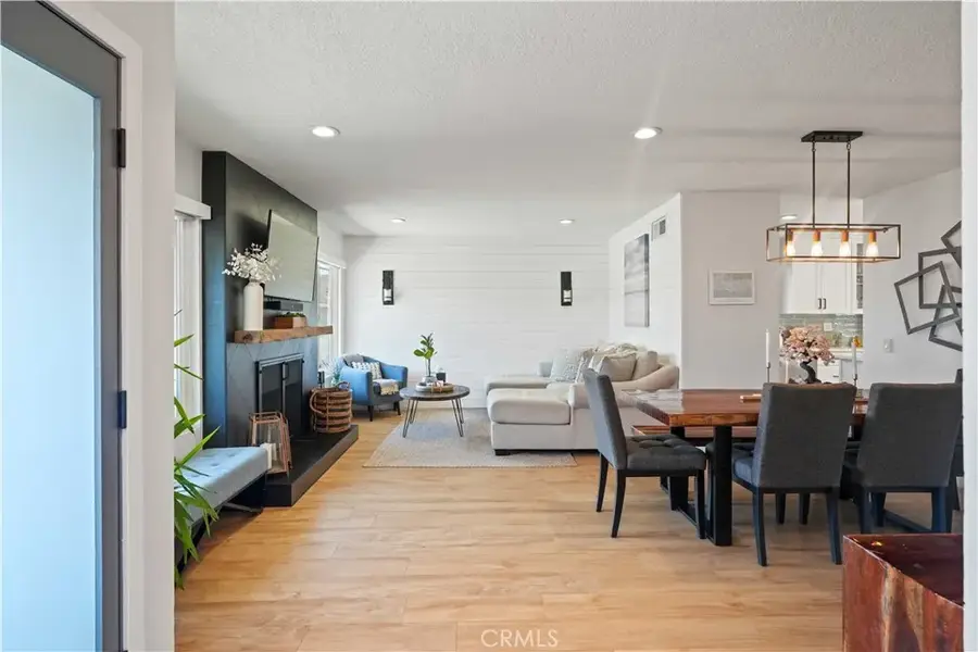 27834 Parkvale Drive, Saugus, CA 91350 - #2