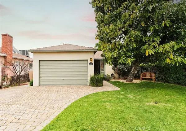 6631 Densmore Avenue, Lake Balboa, CA 91406