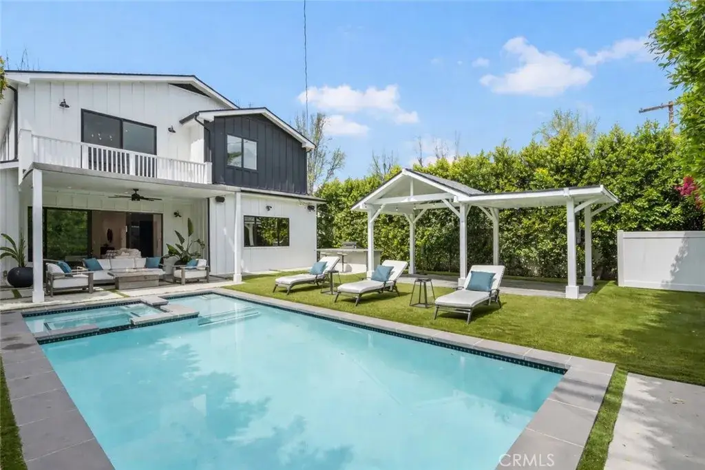 5510 Columbus, Sherman Oaks, CA 91411 - #1