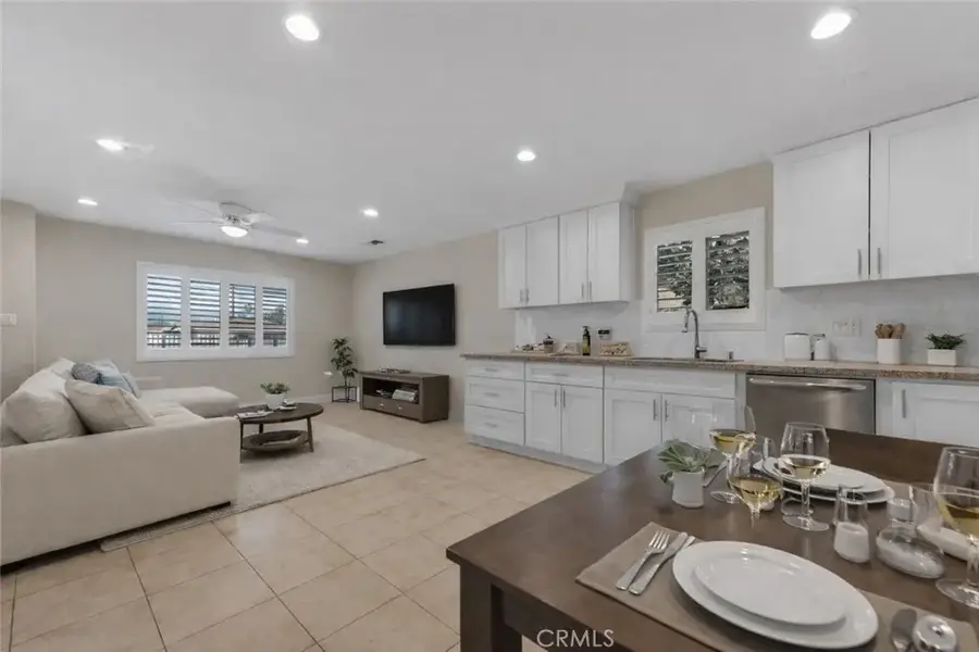 22052 Cantlay Street, Canoga Park, CA 91303 - #3