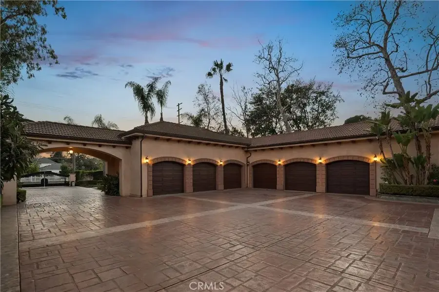 13845 Magnolia Boulevard, Sherman Oaks, CA 91423 - #2